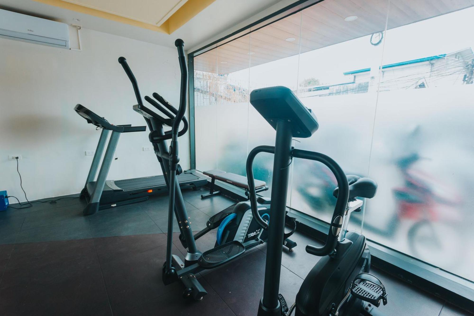 Surestay Studio By Best Western Clarkview Angeles City Ngoại thất bức ảnh
