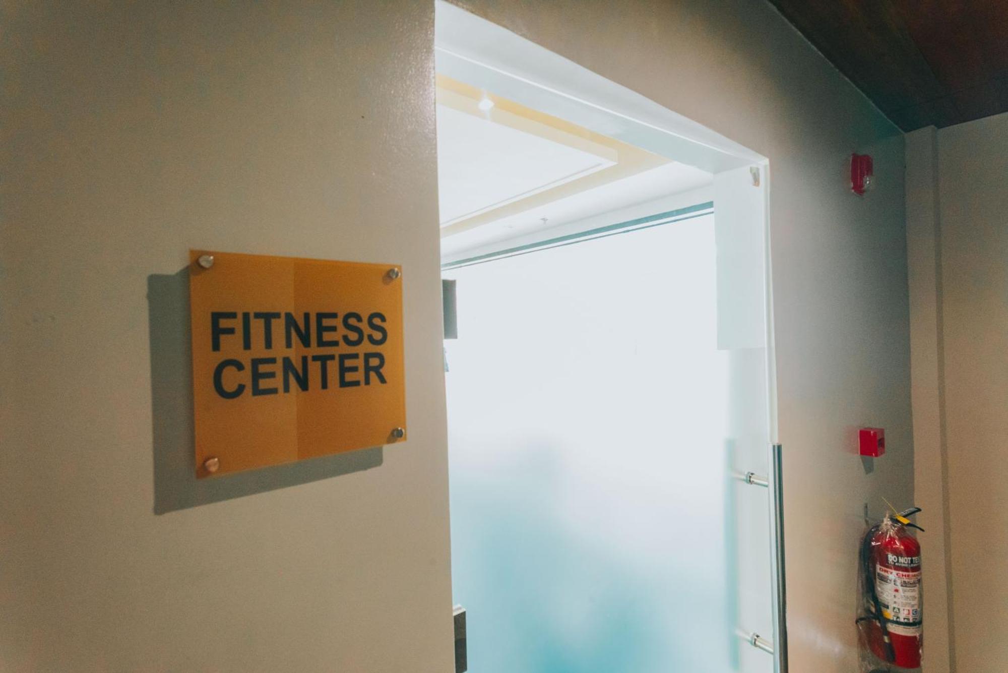 Surestay Studio By Best Western Clarkview Angeles City Ngoại thất bức ảnh