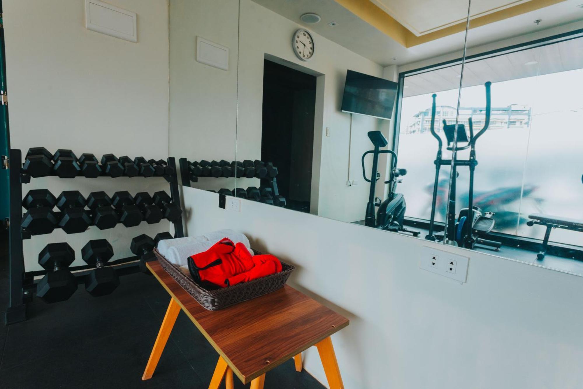 Surestay Studio By Best Western Clarkview Angeles City Ngoại thất bức ảnh